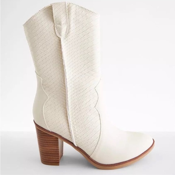 [MIA] Cindy Western Boot in Ivory - Picture 3 of 7